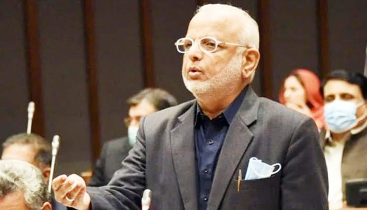 سینیٹر اعجاز گلگت ہاﺅس اسلام آباد میں روپوش تھے، فائل فوٹو