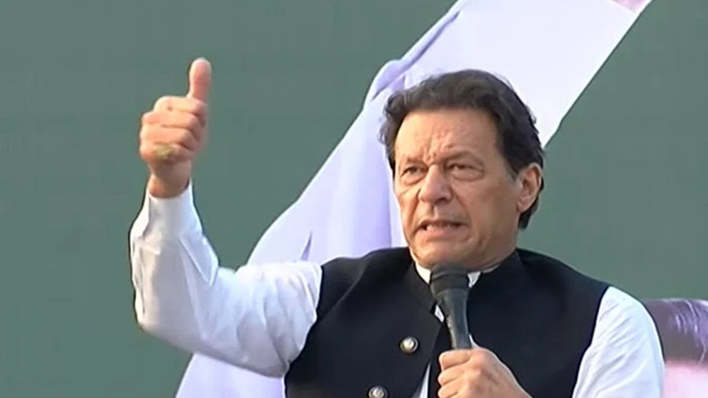 الیکشن کمیشن آرٹیکل 204 کے تحت عمران خان کے خلاف کارروائی کرسکتا ہے۔فائل فوٹو