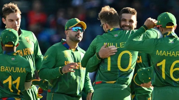 پروٹیزنے مقررہ 20 اوورز میں 5 وکٹوں کے نقصان 205 رنزبنائے تھے۔فائل فوٹو