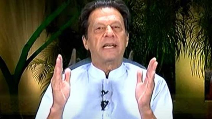 آرمی چیف ہی میرے خلاف کوئی کرپشن کا کیس نکال لیں۔فائل فوٹو