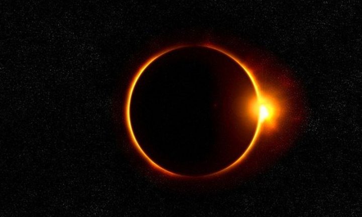 چاند گرہن آج