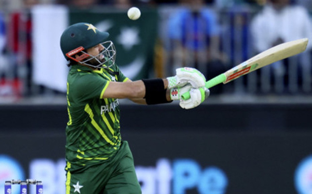 پاکستان نے مقررہ اوورز میں 9 کھلاڑیوں کے نقصان پر 185 رنز بنائے.فائل فوٹو