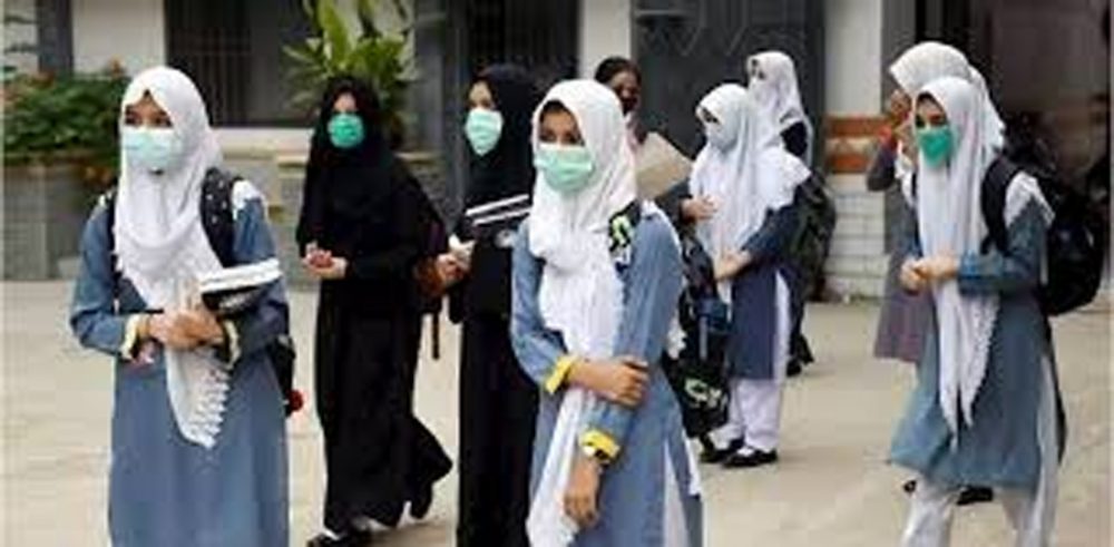 جماعتوں کے لحاظ سے الگ الگ چھٹی کے اوقات مقرر ہوں گے، فائل فوٹو