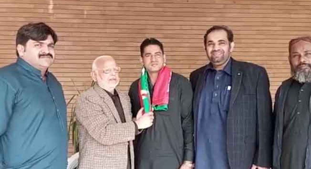 سابق مشیر وزیراعلیٰ پنجاب پی ٹی آئی میں شامل