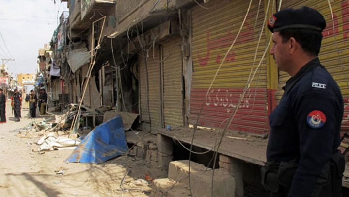 کلاچی کے علاقے لونی میں دہشت گردوں سے سیکیورٹی فورسز اور پولیس کی جھڑپ ہوئی،فائل فوٹو