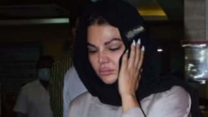 ہالی ووڈ میں فنکار دس، دس شادیاں کرتے ہیں، فائل فوٹو