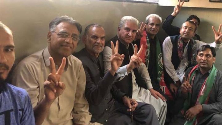 سابق گورنر پنجاب عمر سرفراز چیمہ کو بھکر جیل میں منتقل کیا گیاہے۔فائل فوٹو