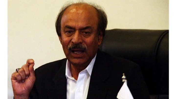 دیواریں اونچی ہونے کی وجہ سے کریکرگھر کے اندر نہ جاسکا، فائل فوٹو