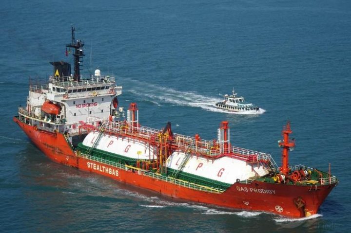 پاکستانی کمپنی ایل این جی لمیٹڈ نے اومان کی او کیو ٹریڈنگ سے کارگو خریدا ہے، فائل فوٹو