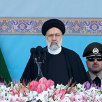 ایرانی صدر اور ساتھیوں کی نماز جنازہ کل سپریم لیڈر آیت اللّٰہ خامنہ ای پڑھائیں گے۔،فائل فوٹو