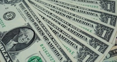 انٹربینک میں امریکی ڈالر 20 پیسے سستا ہو گیا، فائل فوٹو