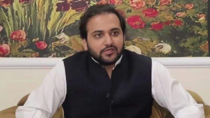 حسین الٰہی شام 7 بجے لندن میں اہم پریس کانفرنس کریں گے ۔ فائل فوٹو
