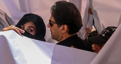  عمران خان اوران کی اہلیہ بشریٰ بی بی عدالت میں پیش ہوئے، فائل فوٹو