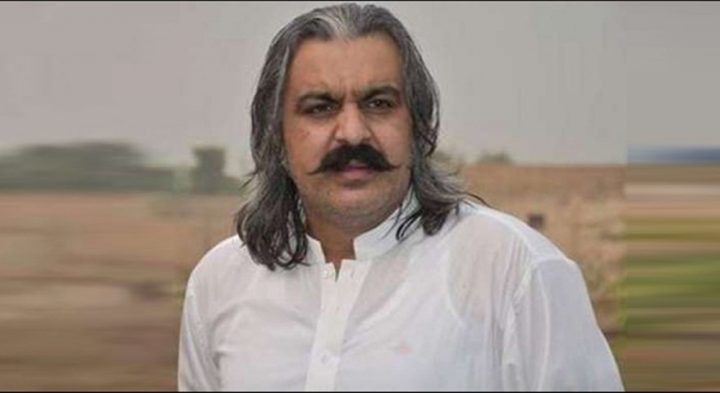 علی امین گنڈاپور کیخلاف تھانہ بھارہ کہو میں اسلحہ، شراب برآمدگی کا کیس درج ہے، فائل فوٹو