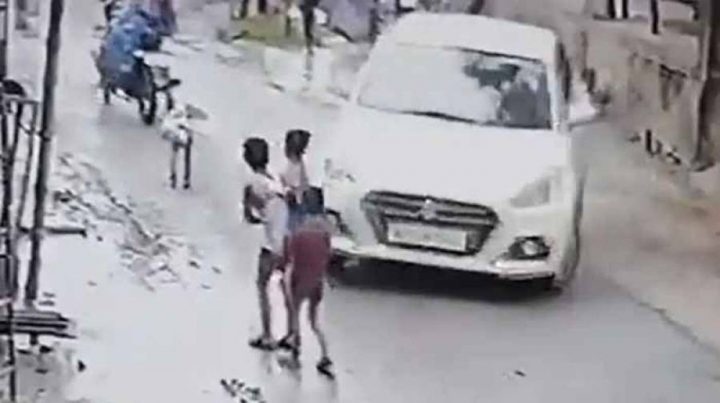 یہ اندوہناک واقعہ بھارتی شہر لکھنؤ میں پیش آیا، فائل فوٹو