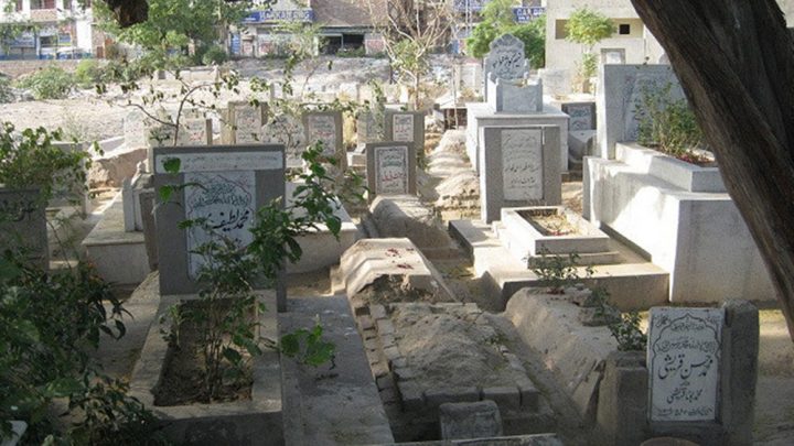زائد رقم وصول کرنے والوں کے خلاف شکایت 1339 پر درج کرائی جائے، فائل فوٹو