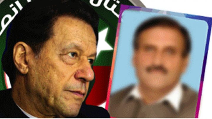 سیاسی رہنما نے جواباً چوبیس ہزار روپے کا چیک بھجوادیا کہ چائے پانی کے پیسے کاٹ لو، فائل فوٹو 