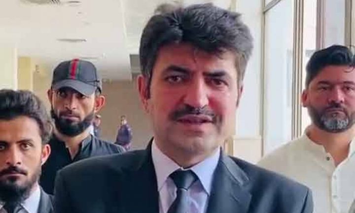 احتجاجی تحریک صرف اہل قیادت ہی چلا سکتی ہے، یہ موجودہ قیادت کے بس کی بات نہیں، فائل فوٹو