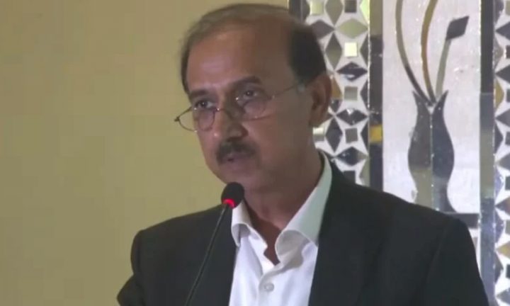اعظم سواتی کو آج بھی پابند سلاسل ہیں انھون نے کوئی گناہ نہیں کیا، فائل فوٹو
