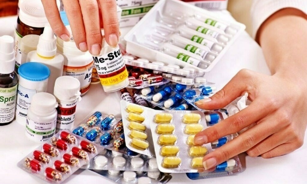 ڈرگ ریگولیٹری اتھارٹی نے حکومت کو 262 ادویات کی قیمتیں بڑھانےکی سمری بھیجی تھی، فائل فوٹو