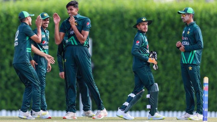 عبید شاہ نے شاندار گیند بازی کا مظاہرہ کرتے ہوئے4 کھلاڑیوں کو پولین کی راہ دکھائی، فائل فوٹو