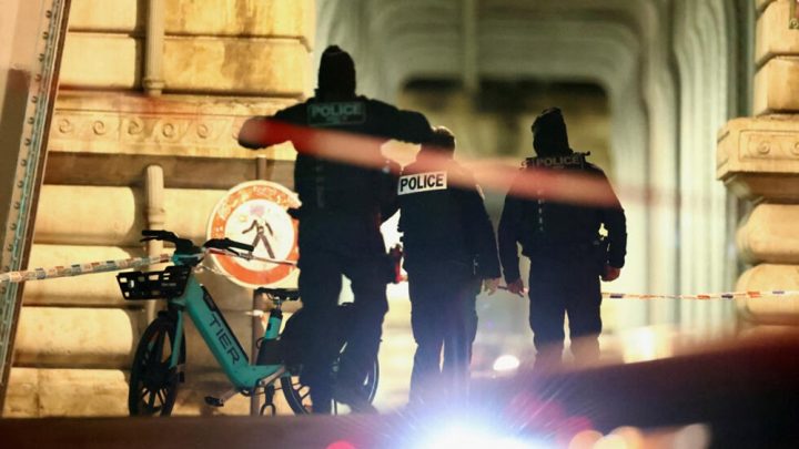 ٹیزر کی مدد سے ملزم کو روک کر حراست میں لے لیا گیا، فائل فوٹو