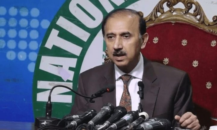 اعظم سواتی کو آج بھی پابند سلاسل ہیں انھون نے کوئی گناہ نہیں کیا، فائل فوٹو