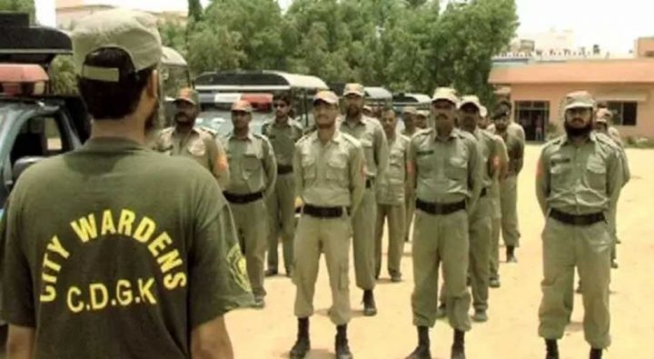 پرویزمشرف دور میں فوجی تربیت بھی دلائی گئی، فائل فوٹو