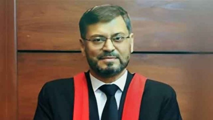 31 سال کے عرصے میں 15 ہزار فیصلے دیے، فائل فوٹو