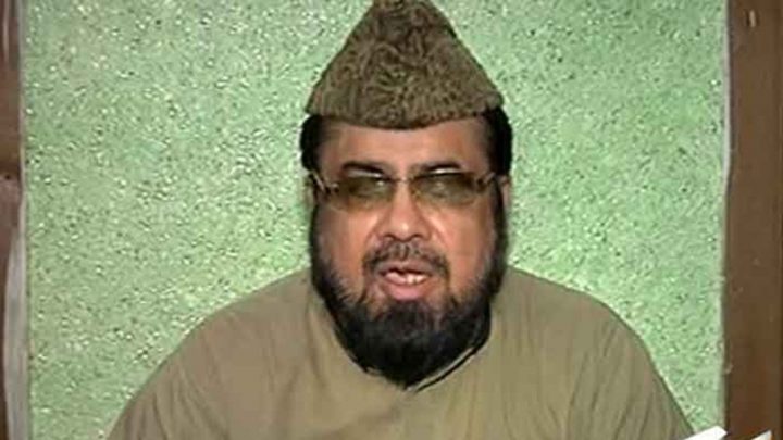 وہ ہر خاتون کو اپنی اصل عمر بتاتے ہیں لیکن خواتین ان پر قربان ہیں، فائل فوٹو