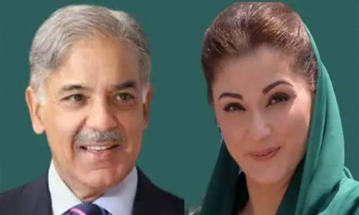 لاہور ایئرپورٹ پر سرکاری وفد کے اتر جانے کے باوجود طیارہ دو گھنٹے تک کھڑا رہا، فائل فوٹو
