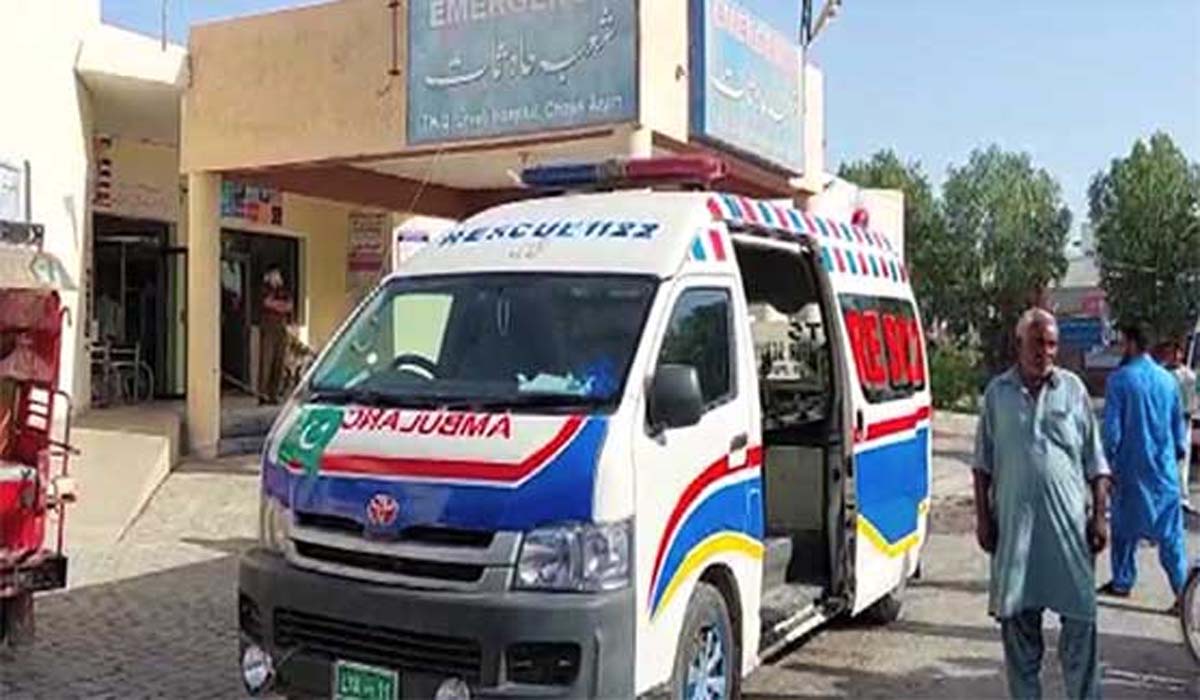 خیر پور: کراچی سے سکھر جانیوالی بس الٹ گئی، 4 مسافر جاں بحق