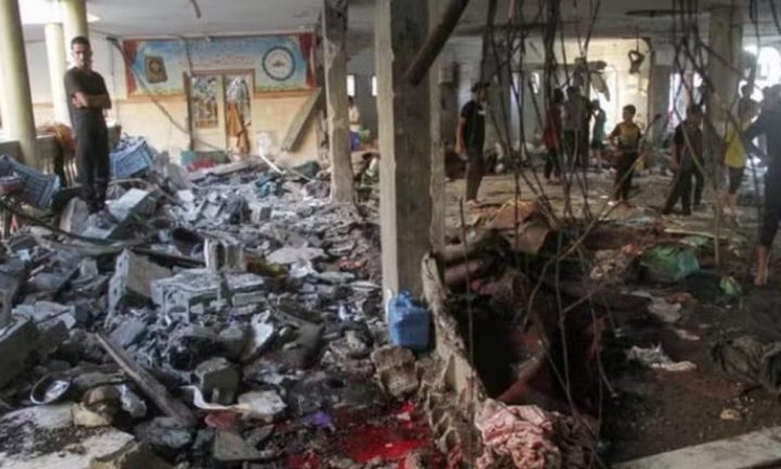 بیت حنون اور بیت لاحیہ سے جبری بےدخل کیے گئے فلسطینی عارضی پناہ گزین کیمپ میں رہائش پذیر تھے،فائل فوٹوڈیا