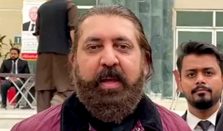سیدہ نوشین افتخار نے آرٹیکل 64 کی شق 2 کے تحت شیخ وقاص اکرم کی رکنیت ختم کرنے کی تحریک ایوان میں پیش کی، فائل فوٹو