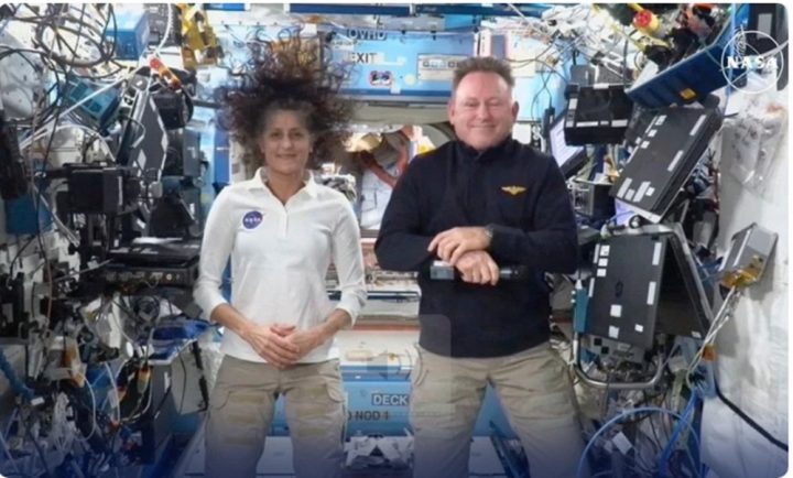 ناسا کے خلابازوں نے ووٹ ڈالنے کے بعد خلائی اسٹیشن سے تصویر شیئر کردی، فائل فوٹو