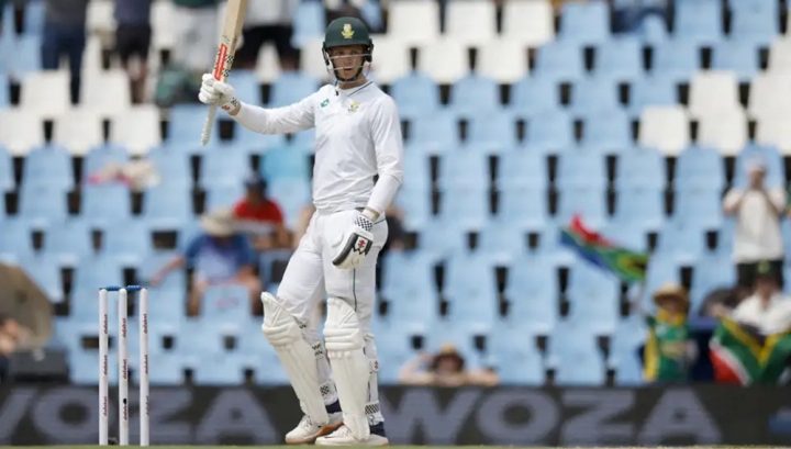 کاربن جوش کا فخریہ انداز