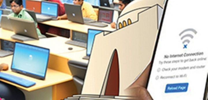 پروگرام میں طلبا و طالبات کی تعداد دن بدن کم ہورہی ہے، فائل فوٹو