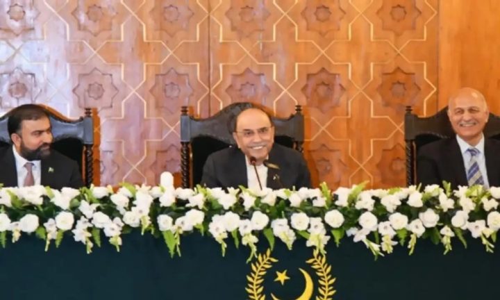 فوٹو مقامی میڈیا