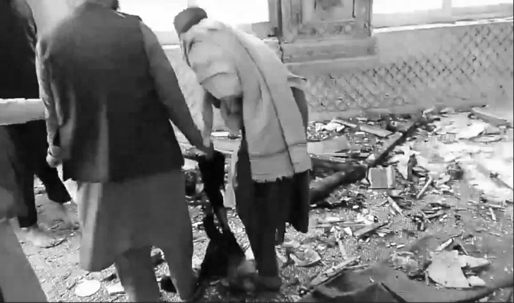 دھماکے میں مولانا حامد الحق کو ٹارگٹ کیا گیا، فوٹو سوشل میڈیا