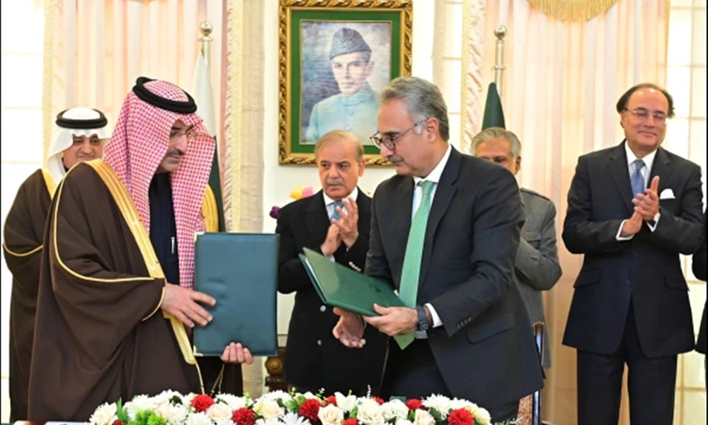 فوٹو مقامی میڈیا