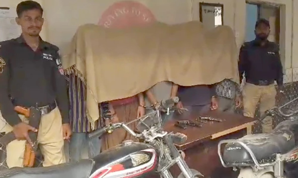 فوٹو پولیس سورس