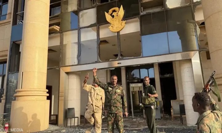 ”ہم تصدیق کرتے ہیں کہ ہم مکمل فتح تک جنگ جاری رکھیں گے۔“ فائل فوٹو