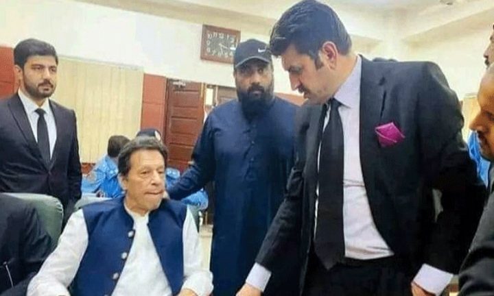 بانی پی ٹی آئی کی وکلا سے ملاقات کی اندرونی کہانی سامنے آگئی