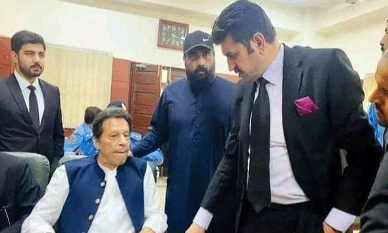 بانی پی ٹی آئی کی وکلا سے ملاقات کی اندرونی کہانی سامنے آگئی