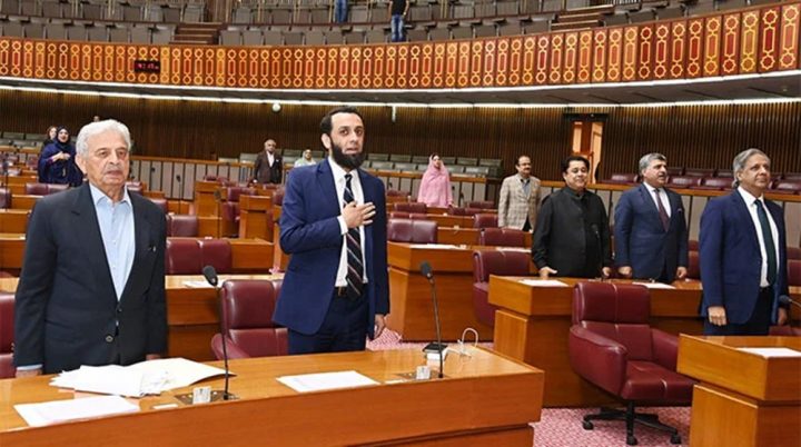 فوٹو مقامی میڈیا