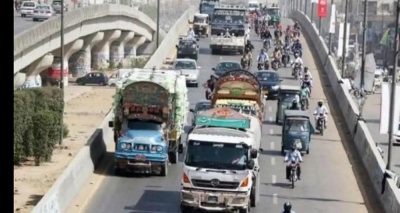 کمشنر نے پابندی ڈی آئی جی ٹریفک کی سفارش پرلگائی ، فائل فوٹو