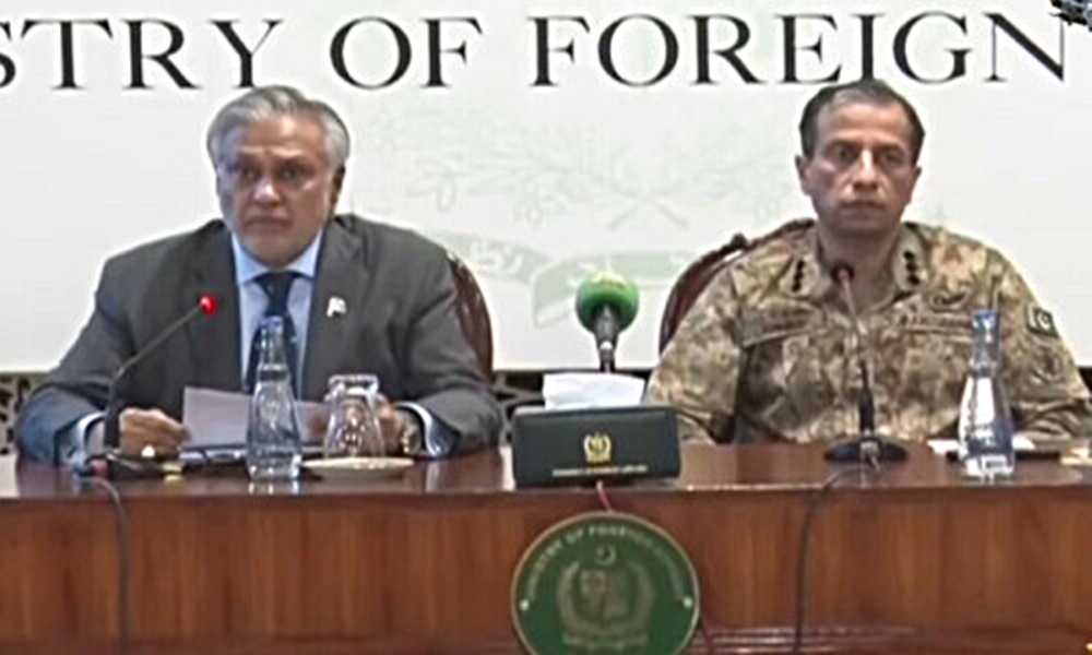 آخر کب بھارت سینما کی فلموں سے حقیقت کی دنیا میں آئے گا، فوٹو مقامی میڈیا