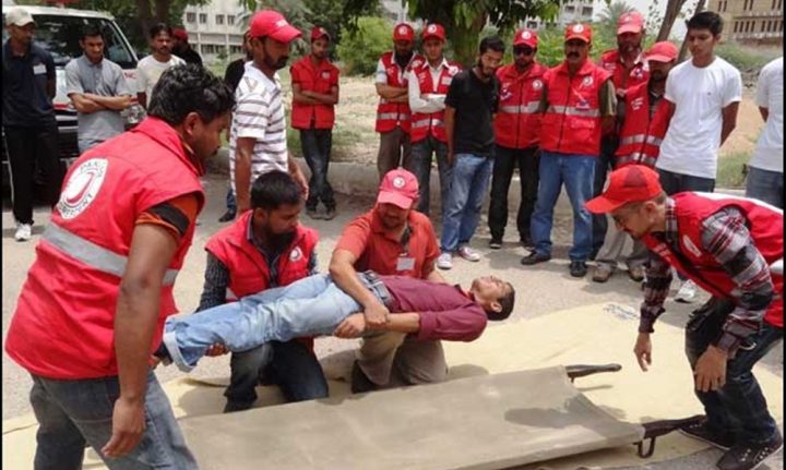  رضاکار بننے کیلئے بڑی تعداد میں شہری رابطہ کرنے لگے ، فائل فوٹو