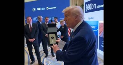 ’یہ دنیا کا سب سے اعلیٰ معیار کا تیل ہے لیکن مجھے تو صرف ایک قطرہ دیا گیا! یہ مجھے خوش نہیں کرتا!‘ فوٹو سوشل میڈیا