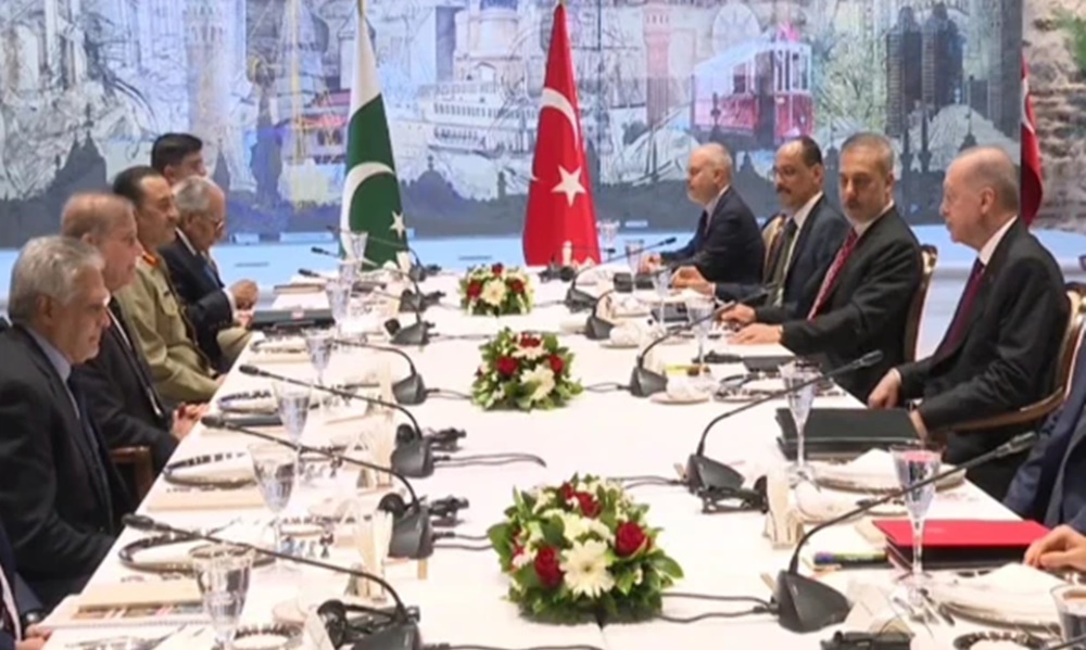 دونوں رہنماؤں نے علاقائی امن، پائیدار ترقی اور اپنی اقوام کی مشترکہ خوشحالی کے لیے قریبی تعاون جاری رکھنے کا عہد کیا، فوٹو سرکاری میڈیا